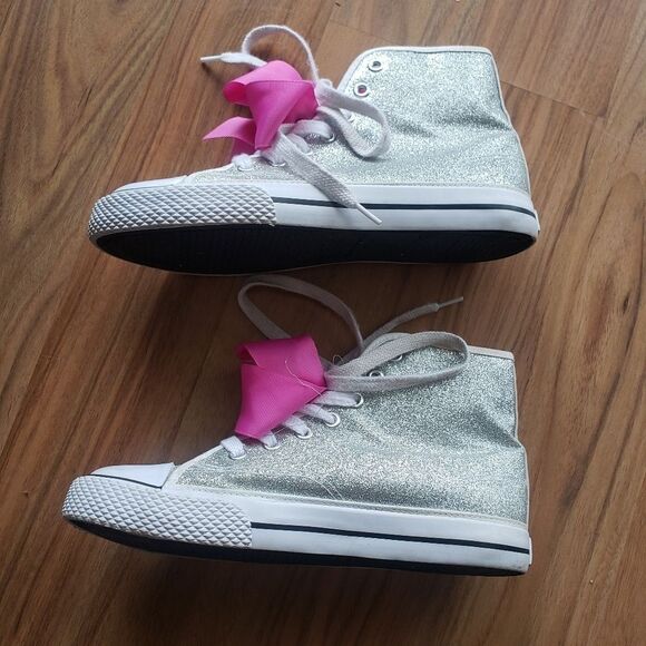 Jojo Siwa | Shoes - size 4.5 - Picture 4 of 12